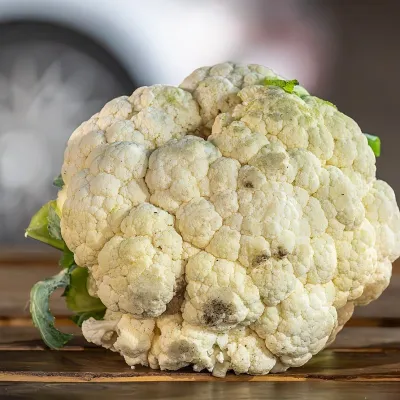 Fresh Snow-White Cauliflower (Phulkopi)